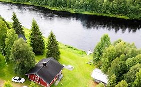 Lapin Villa Hiisi Joen Rannalla