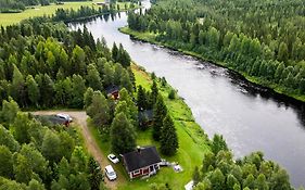 Lapin Villa Hiisi Joen Rannalla