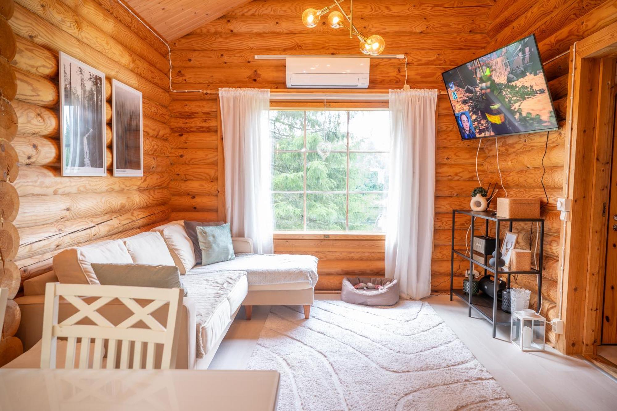 Lapin Villa Hiisi Joen Rannalla Ranua Exterior foto
