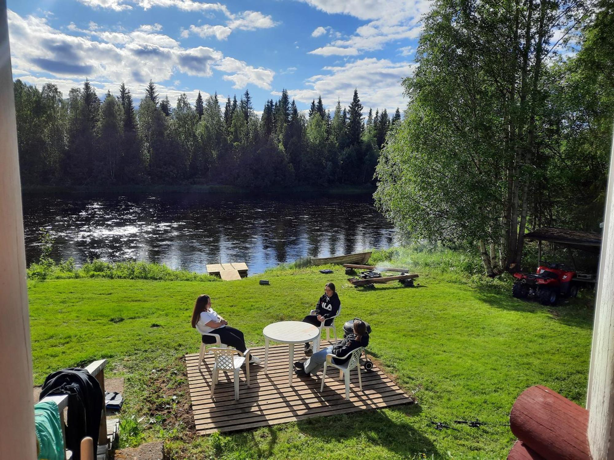 Lapin Villa Hiisi Joen Rannalla Ranua Habitación foto