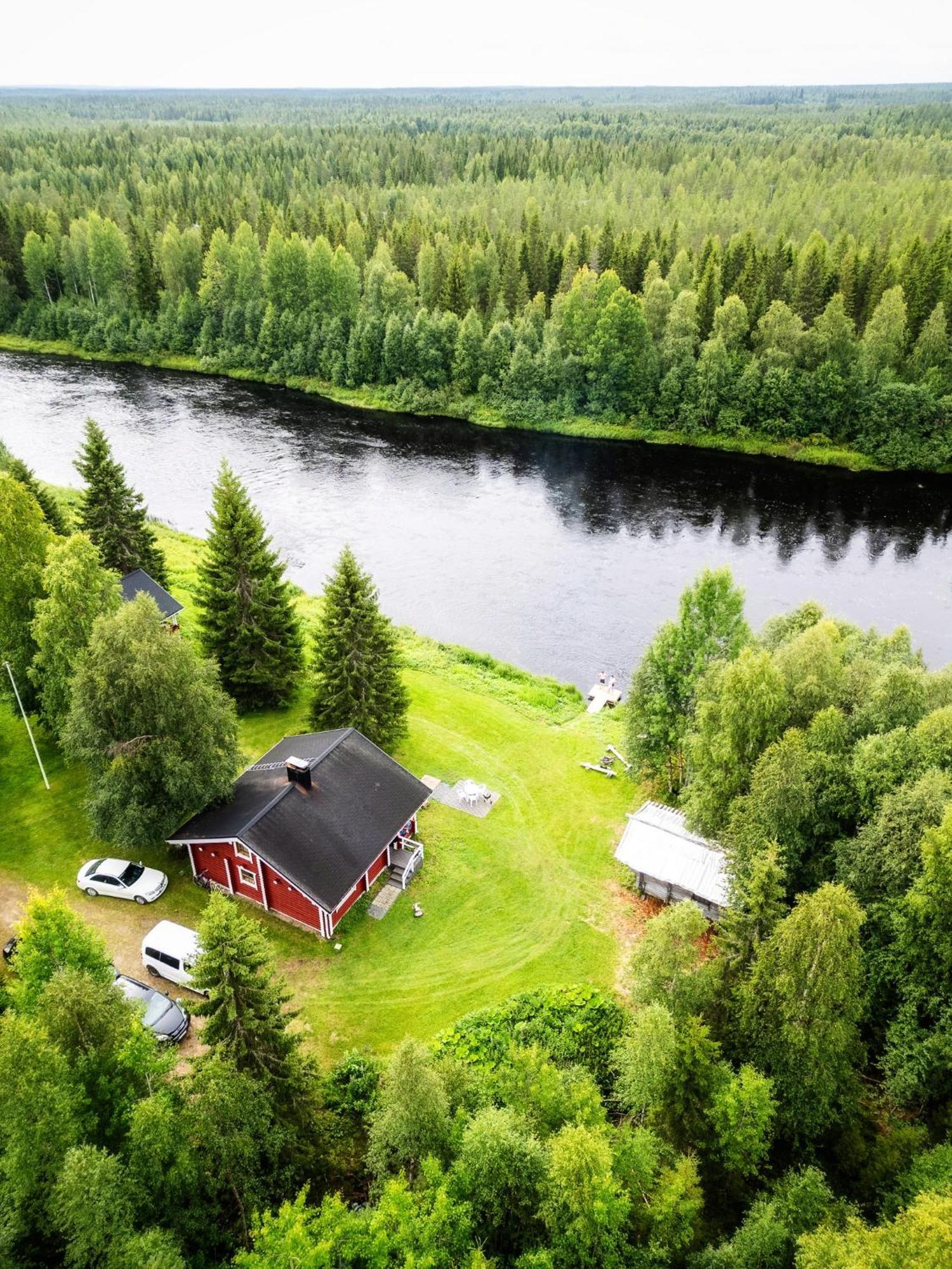 Lapin Villa Hiisi Joen Rannalla Ranua Exterior foto