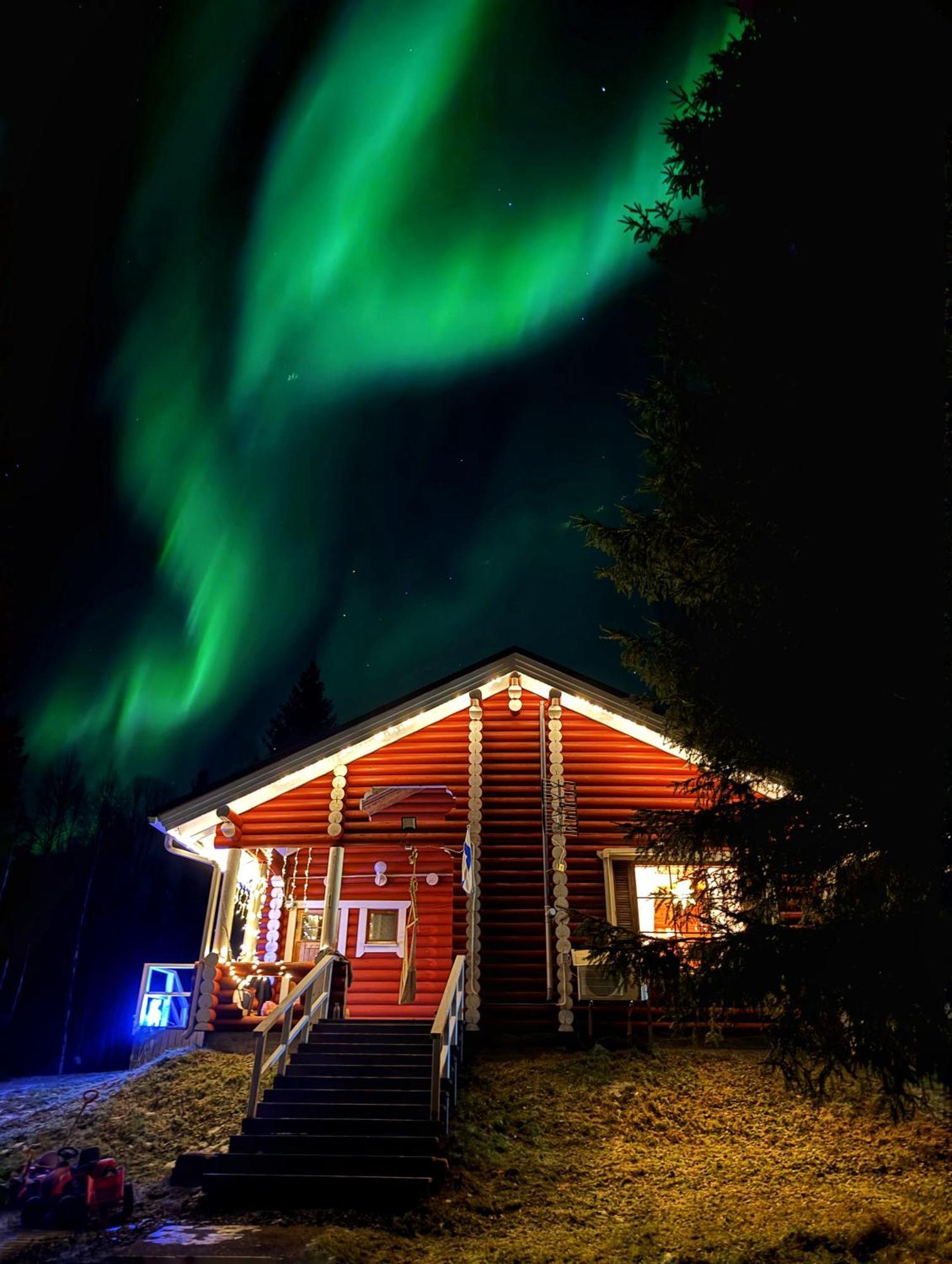 Lapin Villa Hiisi Joen Rannalla Ranua Exterior foto