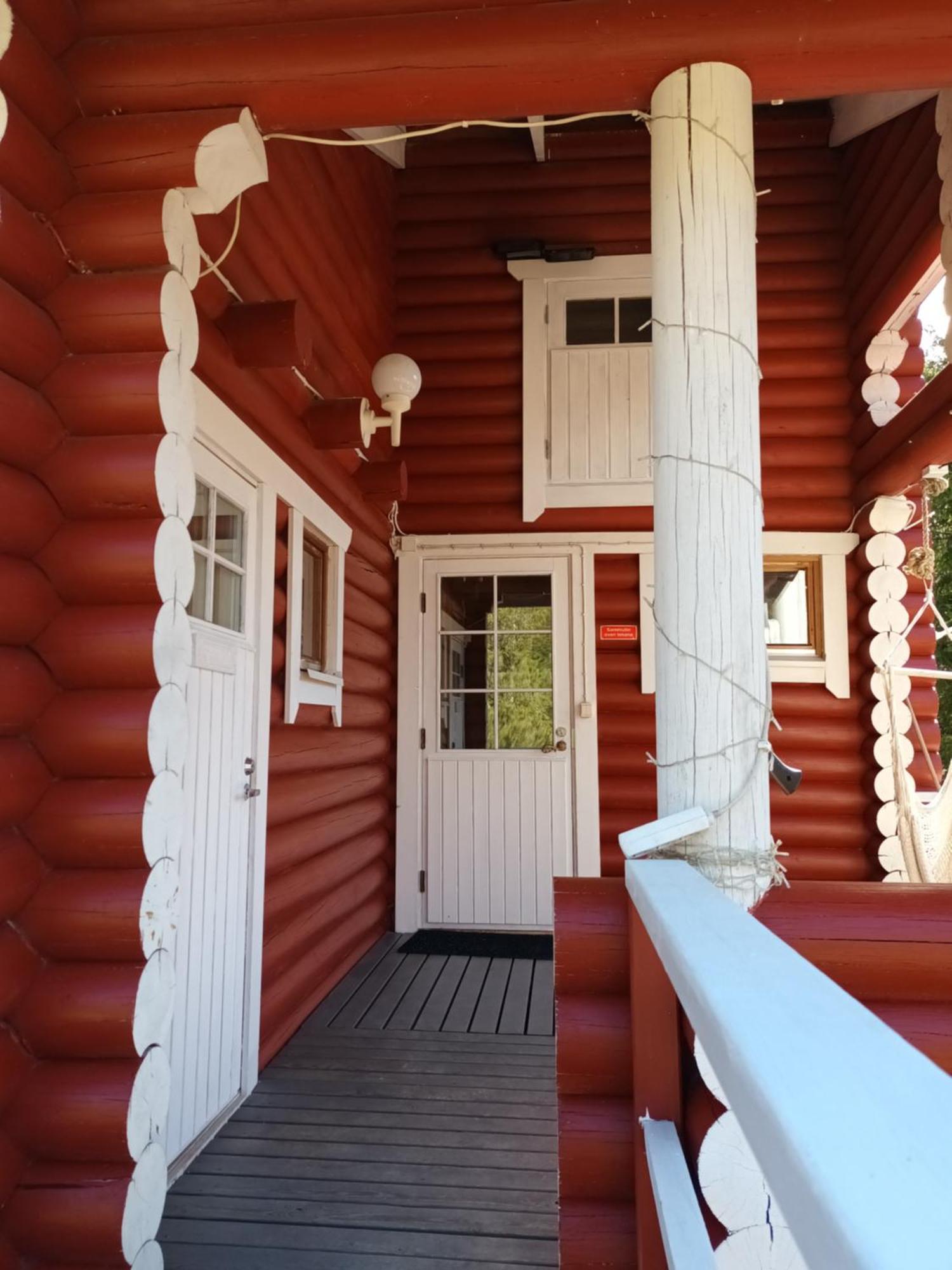 Lapin Villa Hiisi Joen Rannalla Ranua Exterior foto